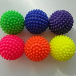Nagadega massaažipall - 6,5 cm